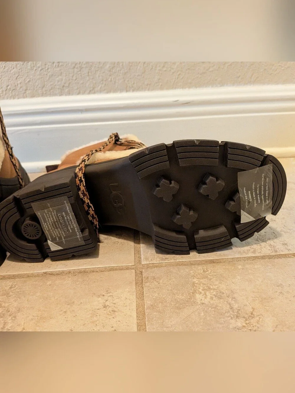 NWT Ugg Brown Faux-Shearling Winter Boots